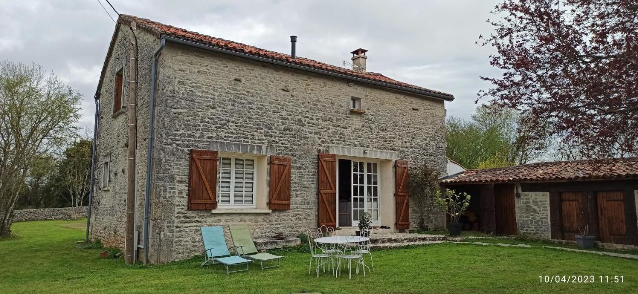 La Maison De Marie Verteuil-sur-Charente Exterior photo